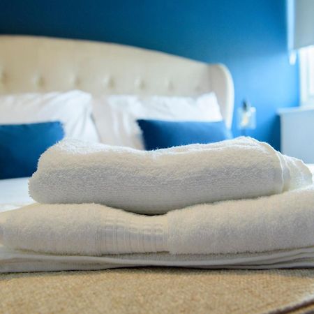 Вилла Stunning House - Sleeps 7 - 5 Mins Walk To Lincoln High Street - Parking - Wifi Экстерьер фото