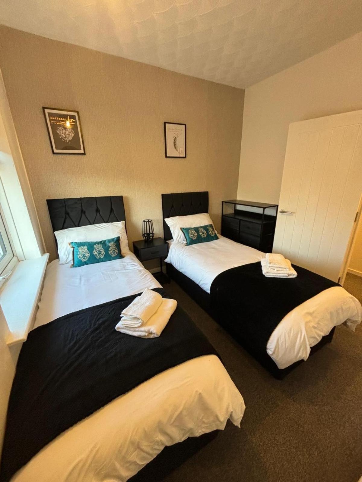 Вилла Stunning House - Sleeps 7 - 5 Mins Walk To Lincoln High Street - Parking - Wifi Экстерьер фото