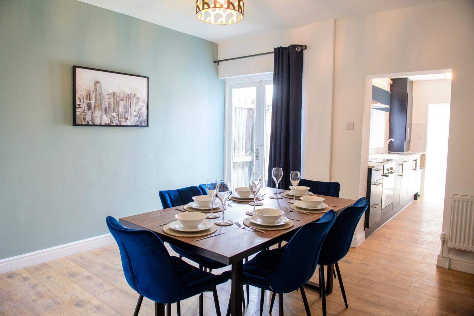 Вилла Stunning House - Sleeps 7 - 5 Mins Walk To Lincoln High Street - Parking - Wifi Экстерьер фото