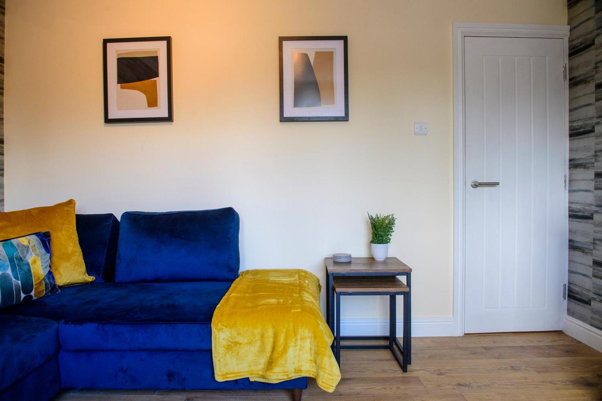 Вилла Stunning House - Sleeps 7 - 5 Mins Walk To Lincoln High Street - Parking - Wifi Экстерьер фото